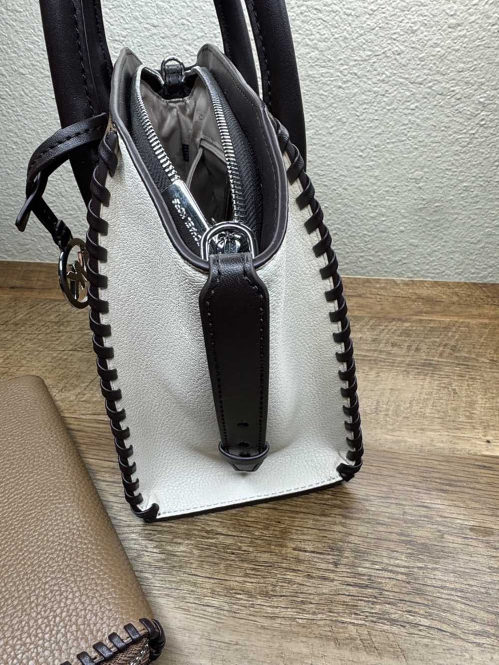 Michael Avril Kors Taupe, Cream & Dark Brown Whipstitch Satchel with Wallet - Picture 3 of 10